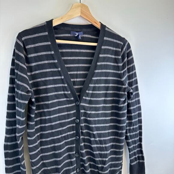 Gap Black and White Stripe V Neck Button Front Sweater Womens Size Large - Picture 3 of 16